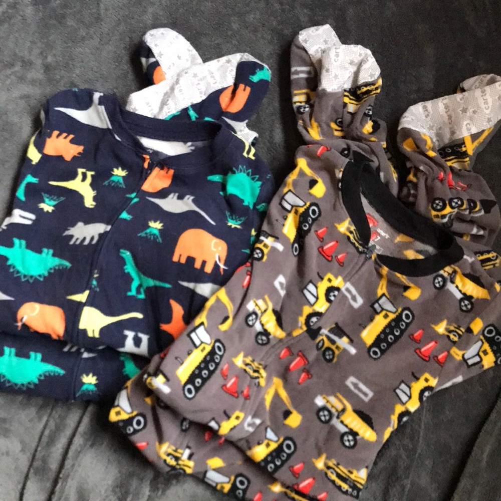 Boys Carter’s footie pajamas